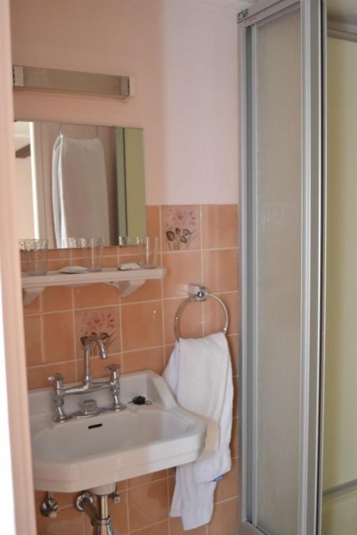 Готель Aux Deux Clefs Marmoutier Номер фото